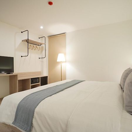 E11 Hotel - Bts Punnawithi Μπανγκόκ Εξωτερικό φωτογραφία